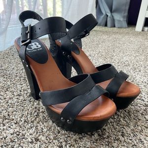 Gianni Bini Sandal Heel